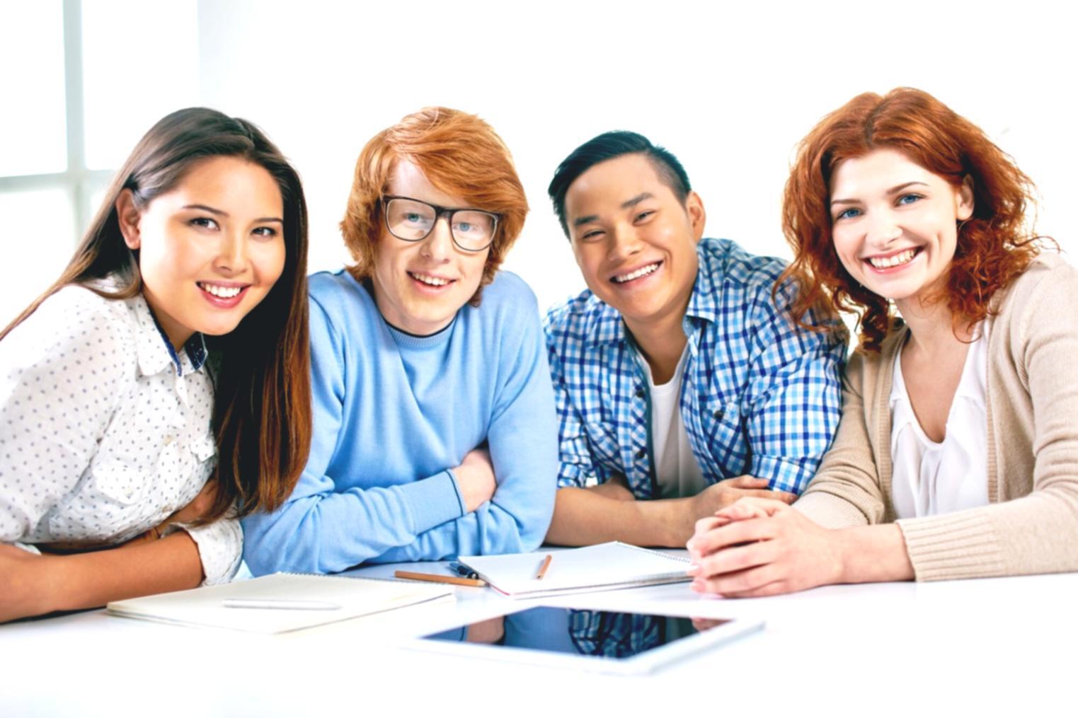 Detailed budget trend analysis framework showing progressive data stages and insight generation